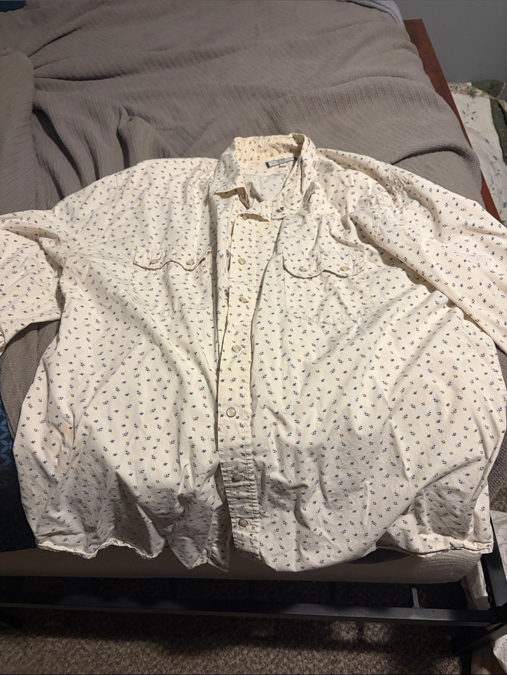 Old Navy Cream Button-Down Shirt with pearl snap buttons